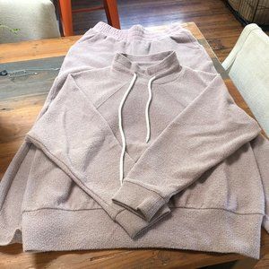 VARELY mock Turtleneck sweatshirt with matching pants, SIZE S